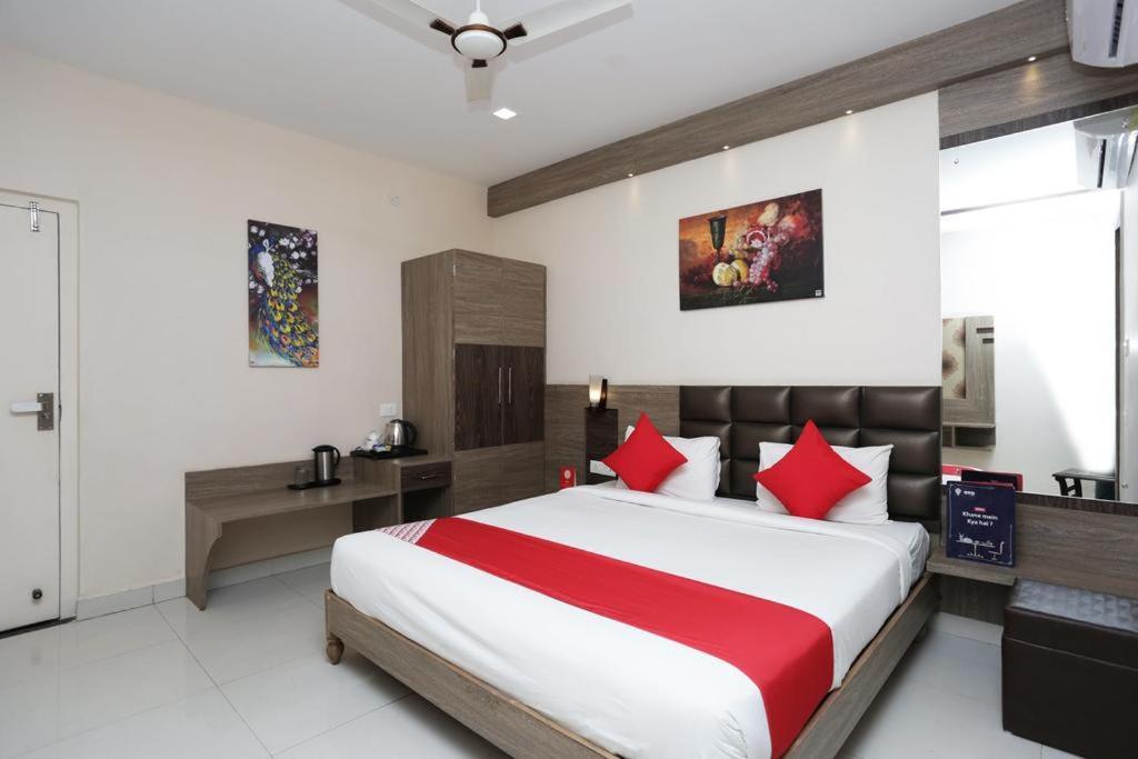 Hotel Rajmohan Palace Gwalior Eksteriør bilde